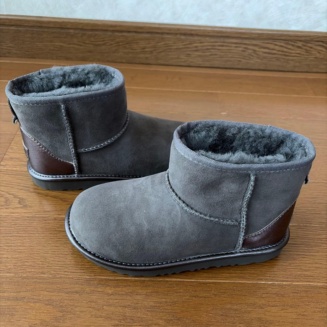 新品UGGムートンブーツ　21cm