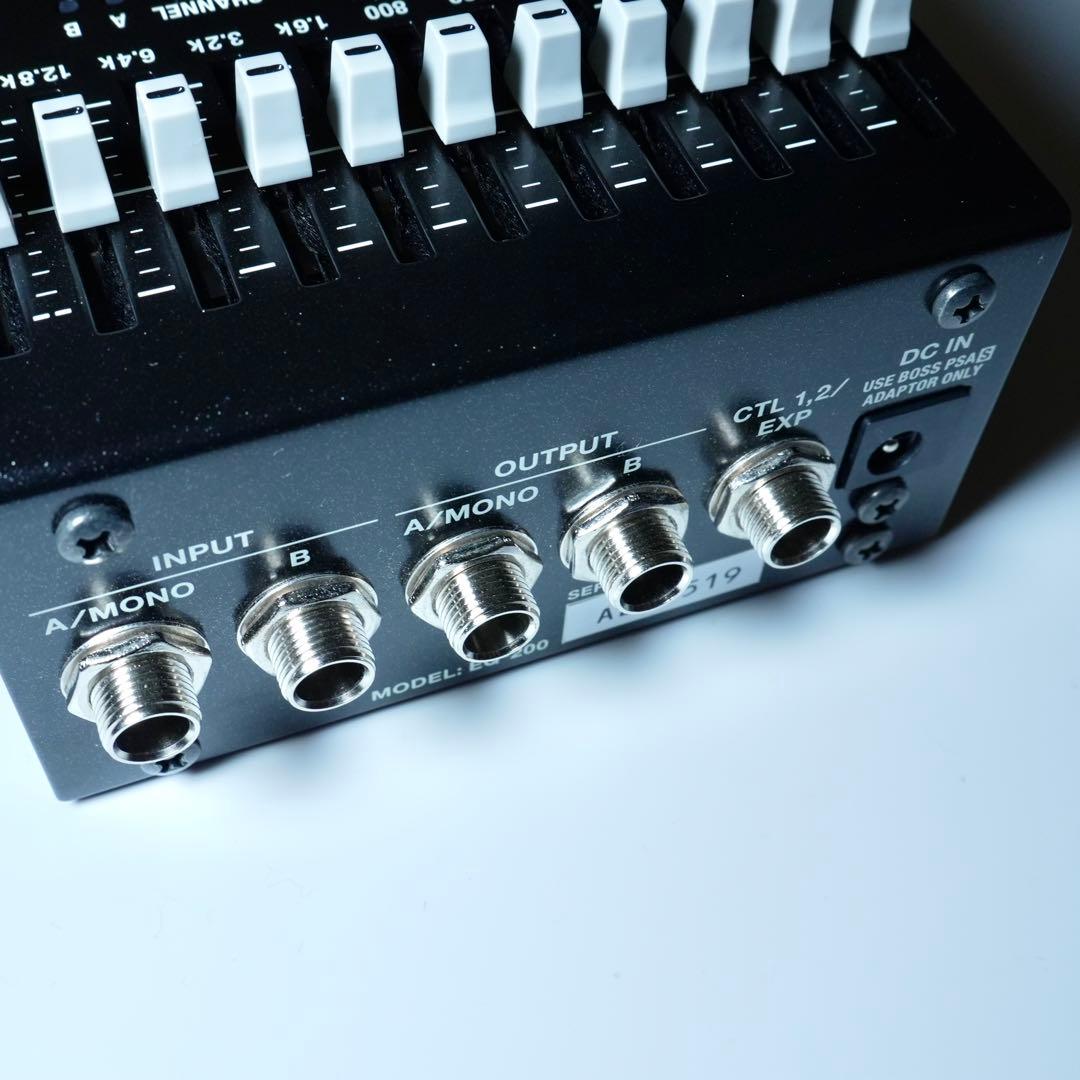 BOSS EQ-200 グラフィックイコライザー