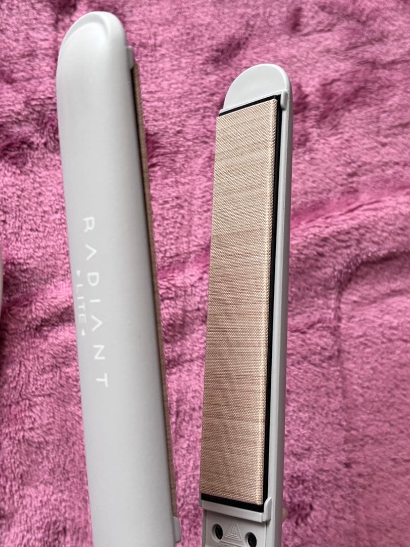 ラディアントライト グレージュ