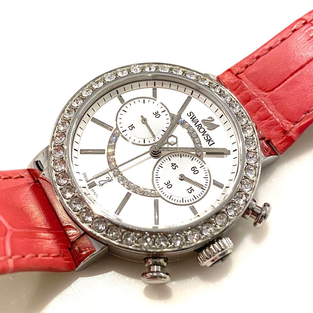 ピンクの猫。SWAROVSKI スワロフキー　腕時計