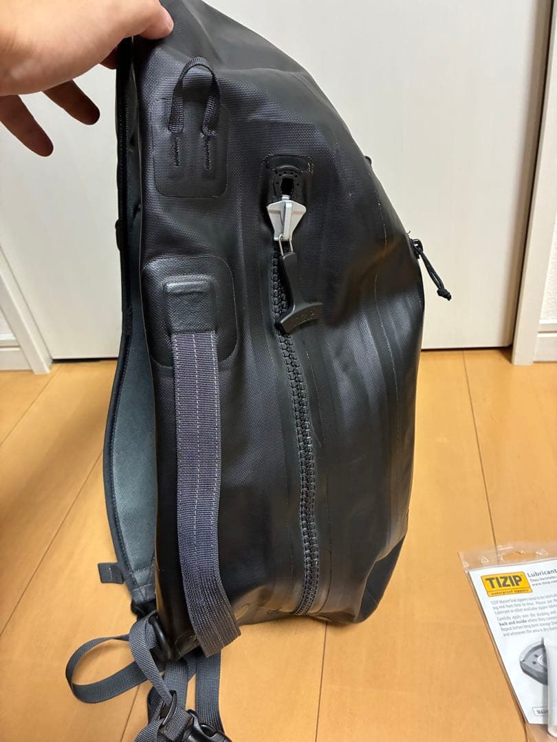 美品 patagonia SP17 ストームフロントスリング ブラック