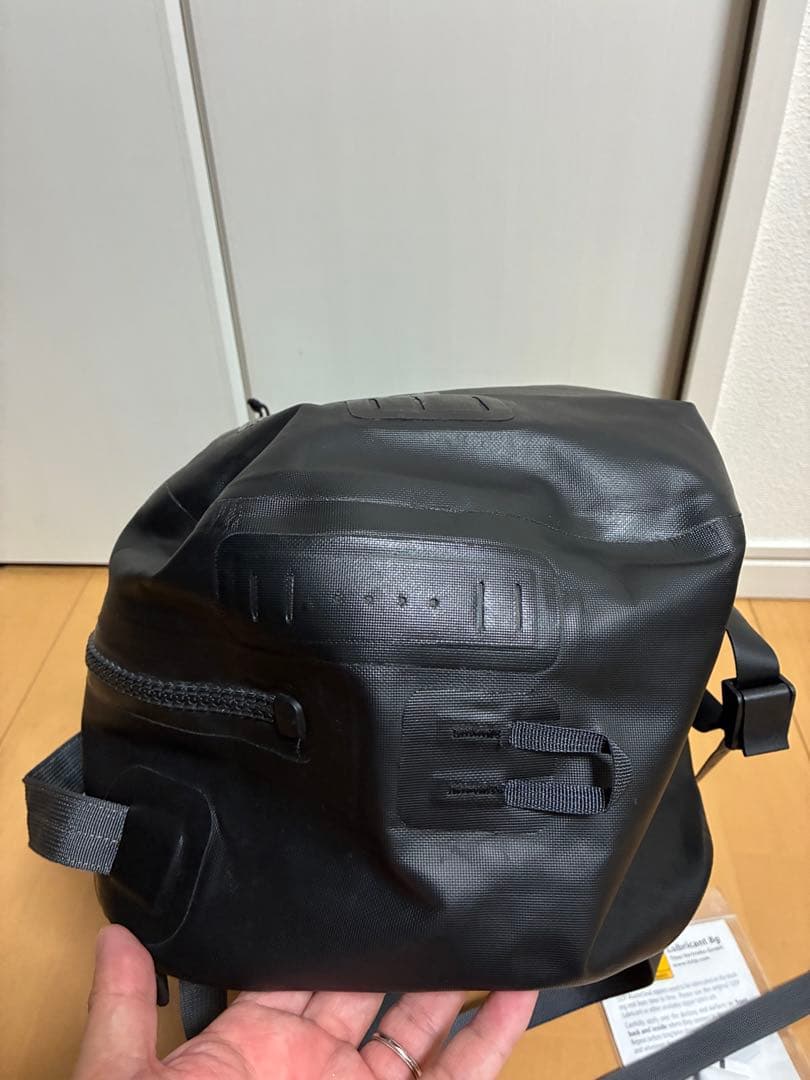 美品 patagonia SP17 ストームフロントスリング ブラック