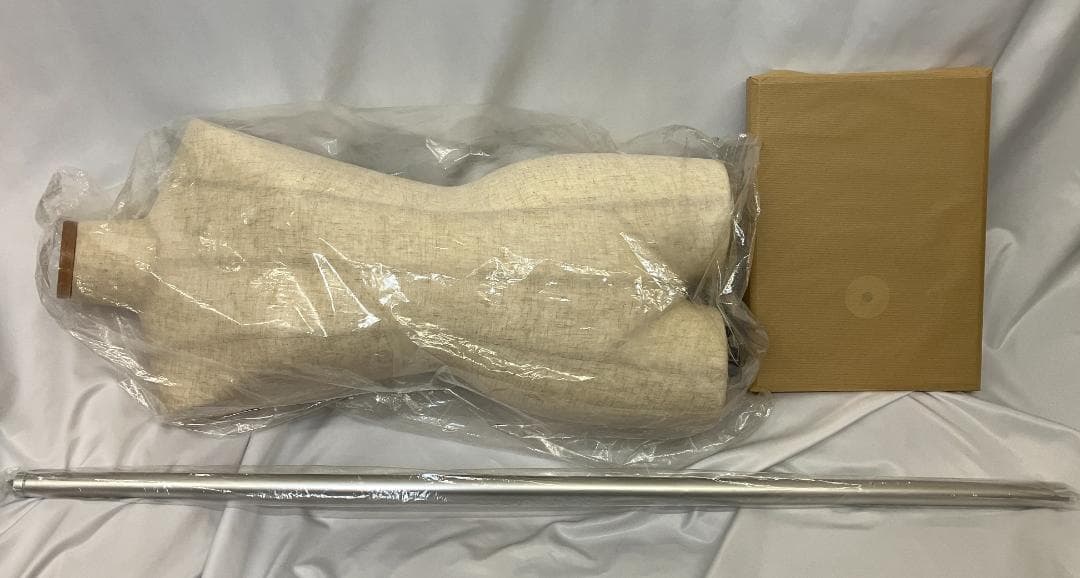 予約済　婦人芯地布張りトルソー　9号　未使用品　サンクリエイト製