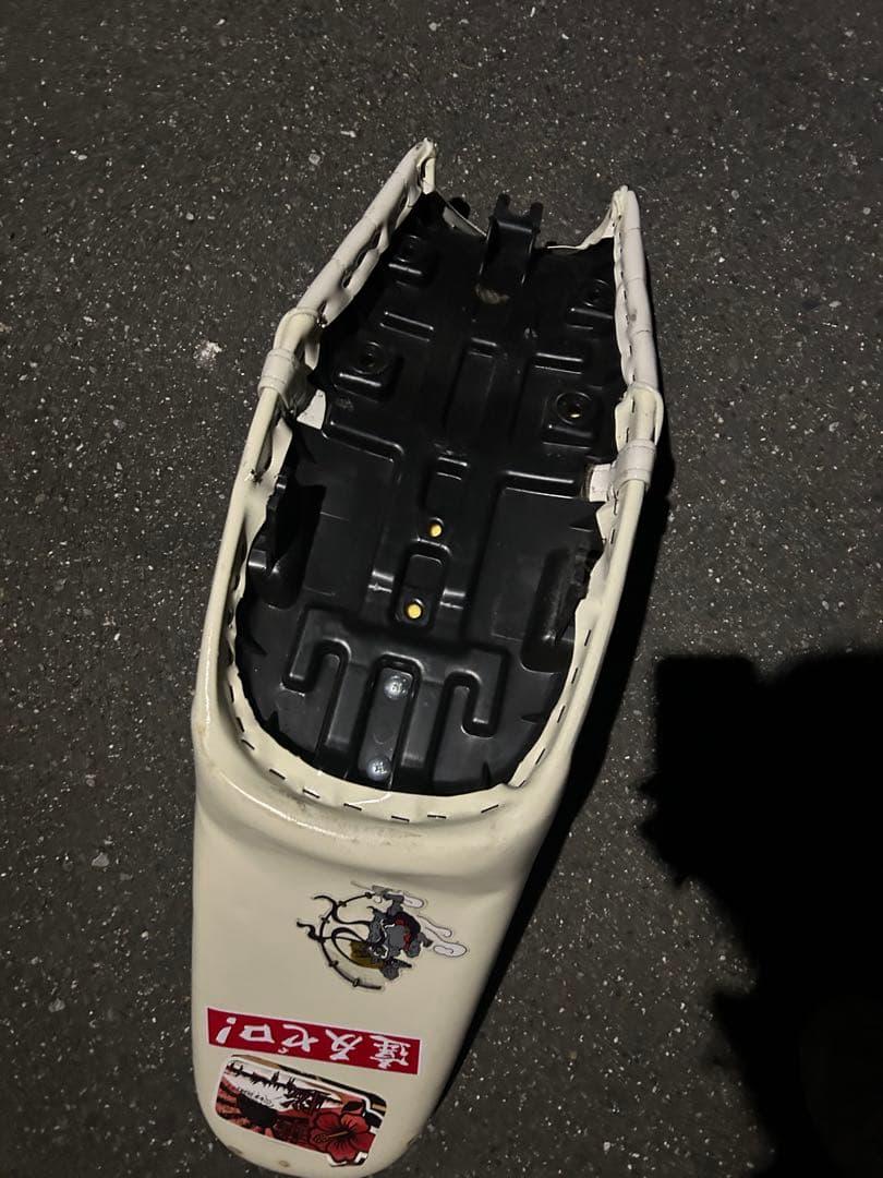 エイプ50 三段シート