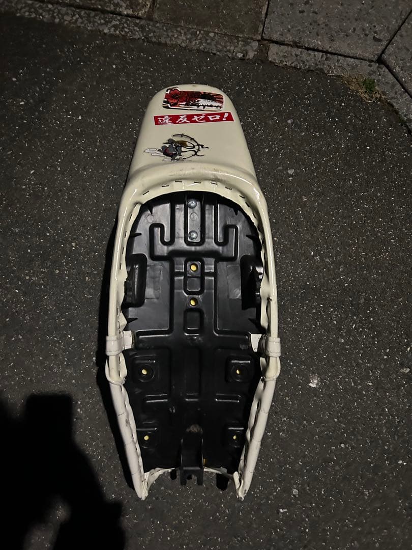 エイプ50 三段シート