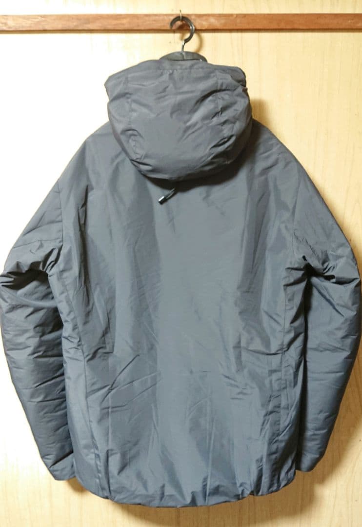 tilak ティラック　スバルバードジャケット