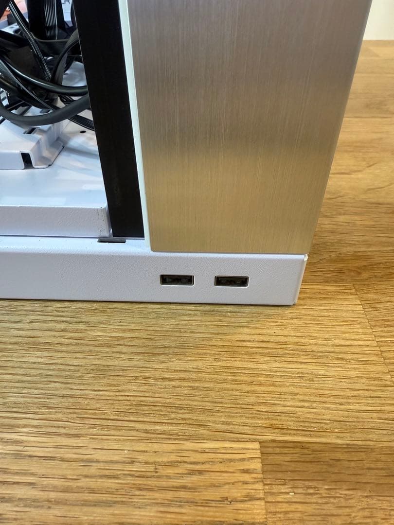 PCケース LIAN LI O11 DYNAMIC XL-W GPU縦置キット付