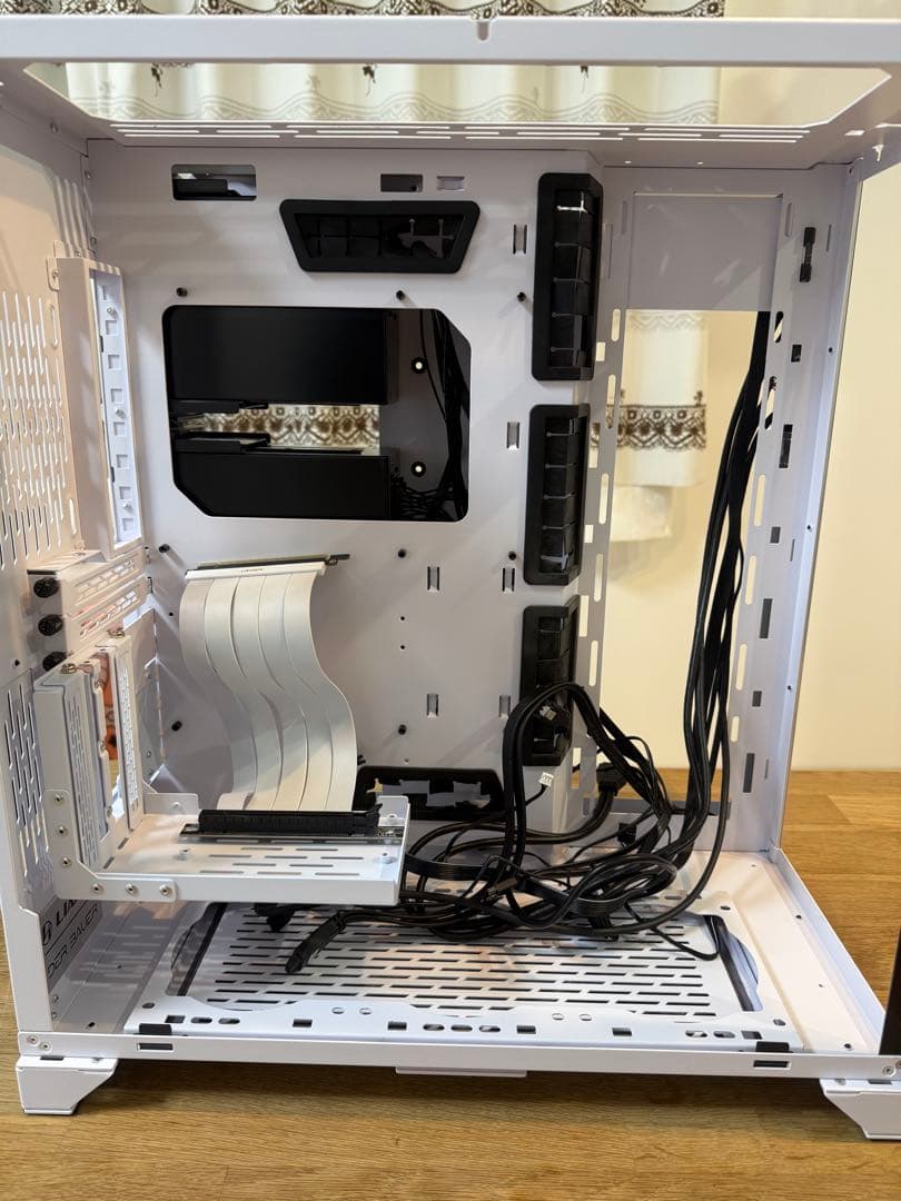 PCケース LIAN LI O11 DYNAMIC XL-W GPU縦置キット付