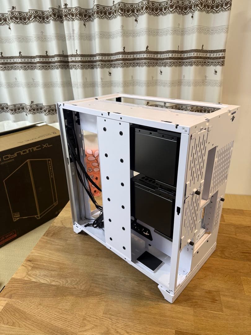 PCケース LIAN LI O11 DYNAMIC XL-W GPU縦置キット付