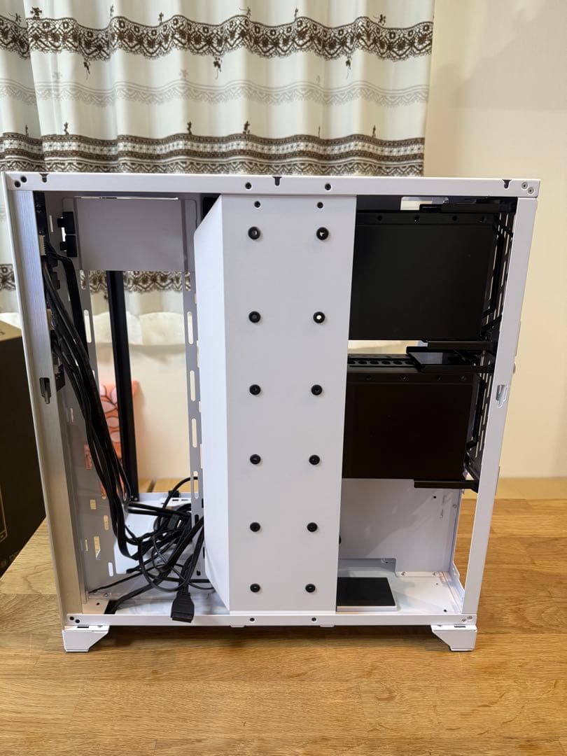 PCケース LIAN LI O11 DYNAMIC XL-W GPU縦置キット付