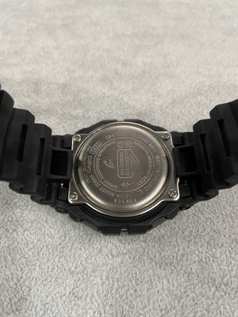 美品 カシオ G-SHOCK GBX-100-1DR C007117