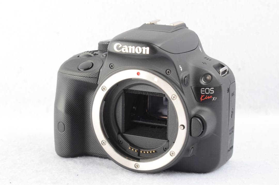 ■ 美品 ■ キヤノン　Canon kiss x7 ダブルズームキット