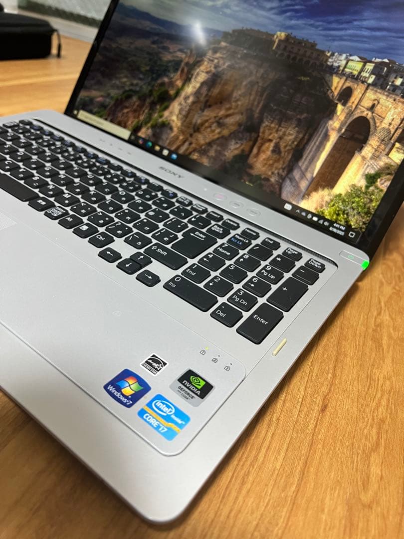 Sony VAIO ノートPC シルバー