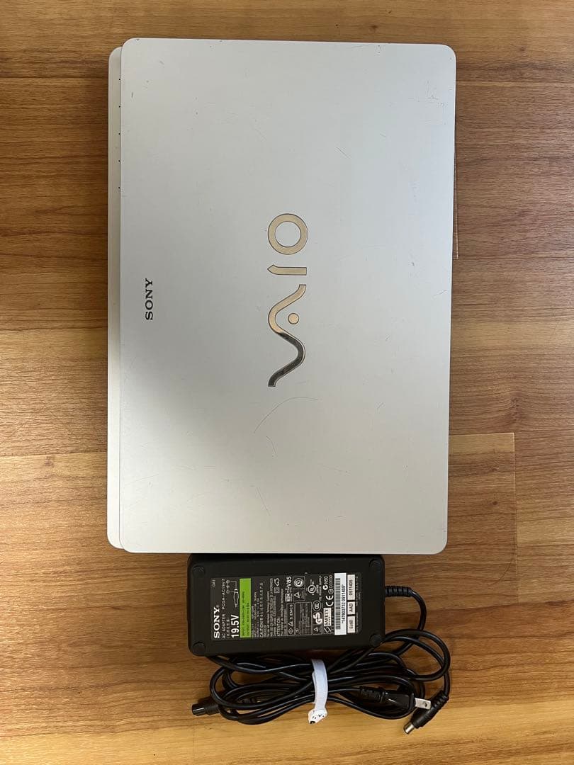 Sony VAIO ノートPC シルバー