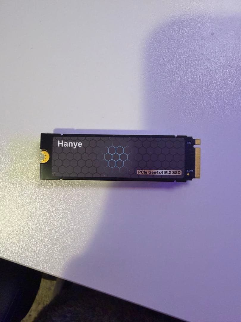 Hanye HE70 PCle NVMe M.2SSD 2TB ヒートシンク付き