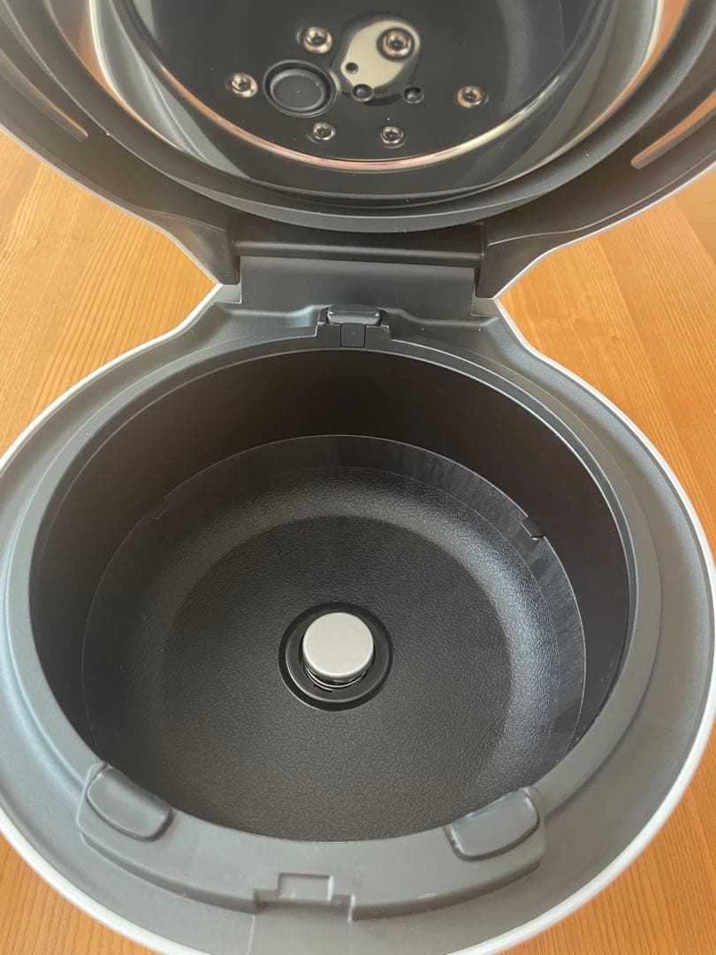 Panasonic SR-R10B炊飯器 ホワイト