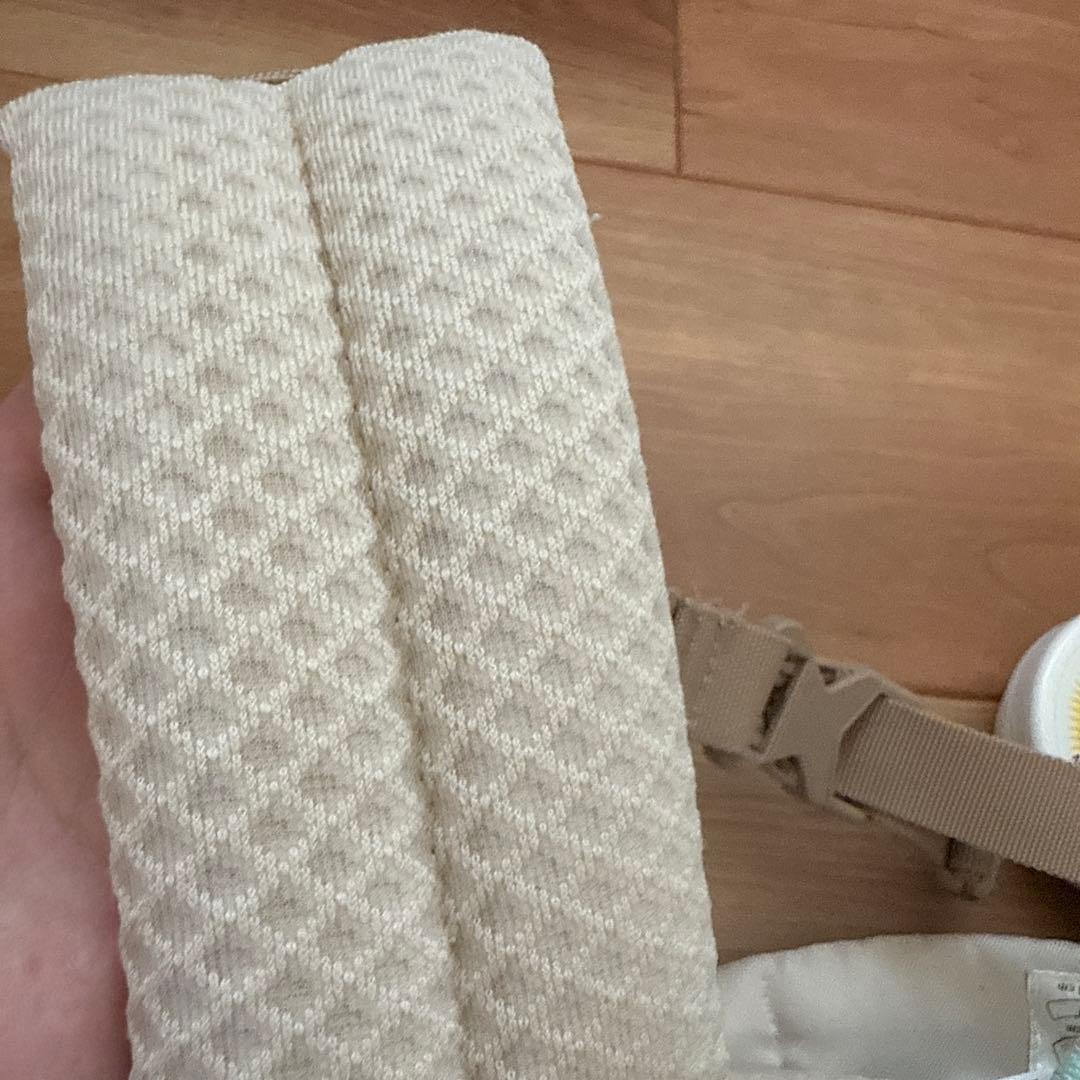 ergobaby オムニブリーズ　抱っこ紐 ナチュラルベージュ メッシュ