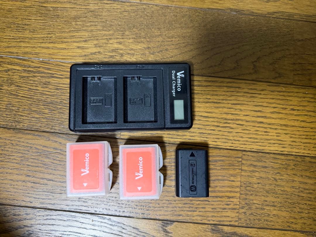 SONY α7 II ミラーレスカメラ レンズ付き バッテリー3個有り