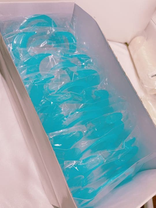 シャリオン社製   セルフホワイトニング機器美歯口LED55+備品多数