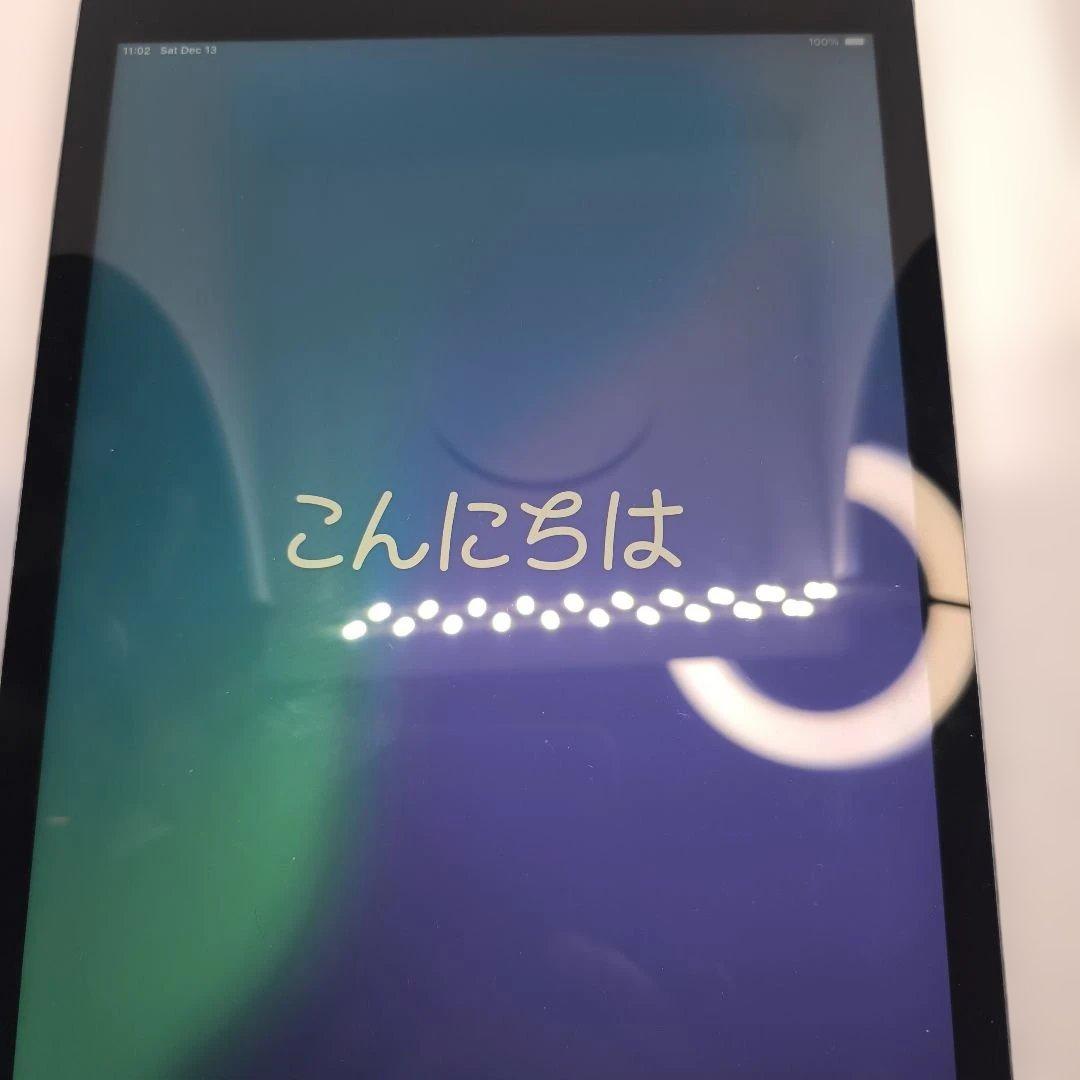 d*n様 iPad 第8世代 32GB セルラーモデル 32GBスペースグレイ