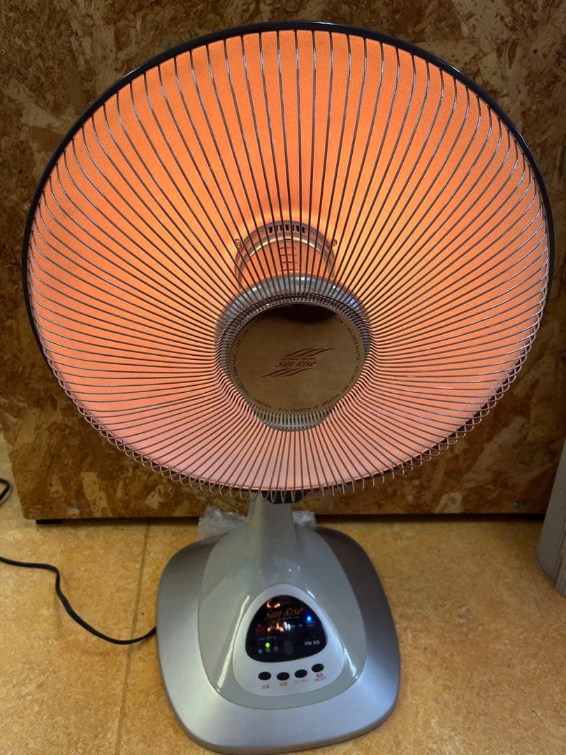 【JAPAN/アルバジャパン】ハロゲンヒーター　電気ヒーター暖房器具