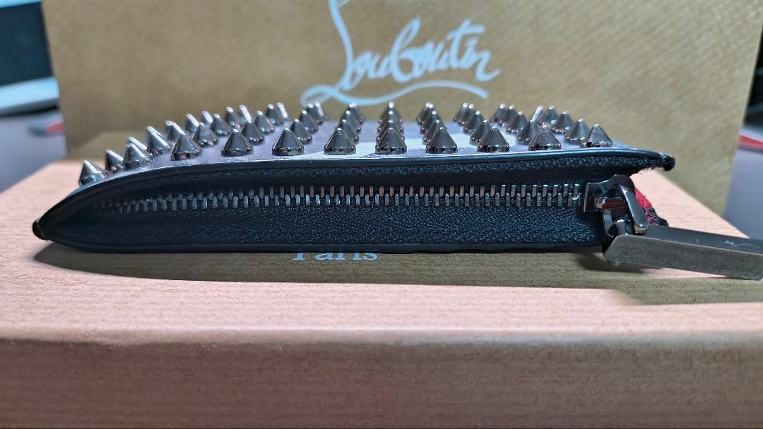 Christian Louboutin カモフラージュ フラグメントケース