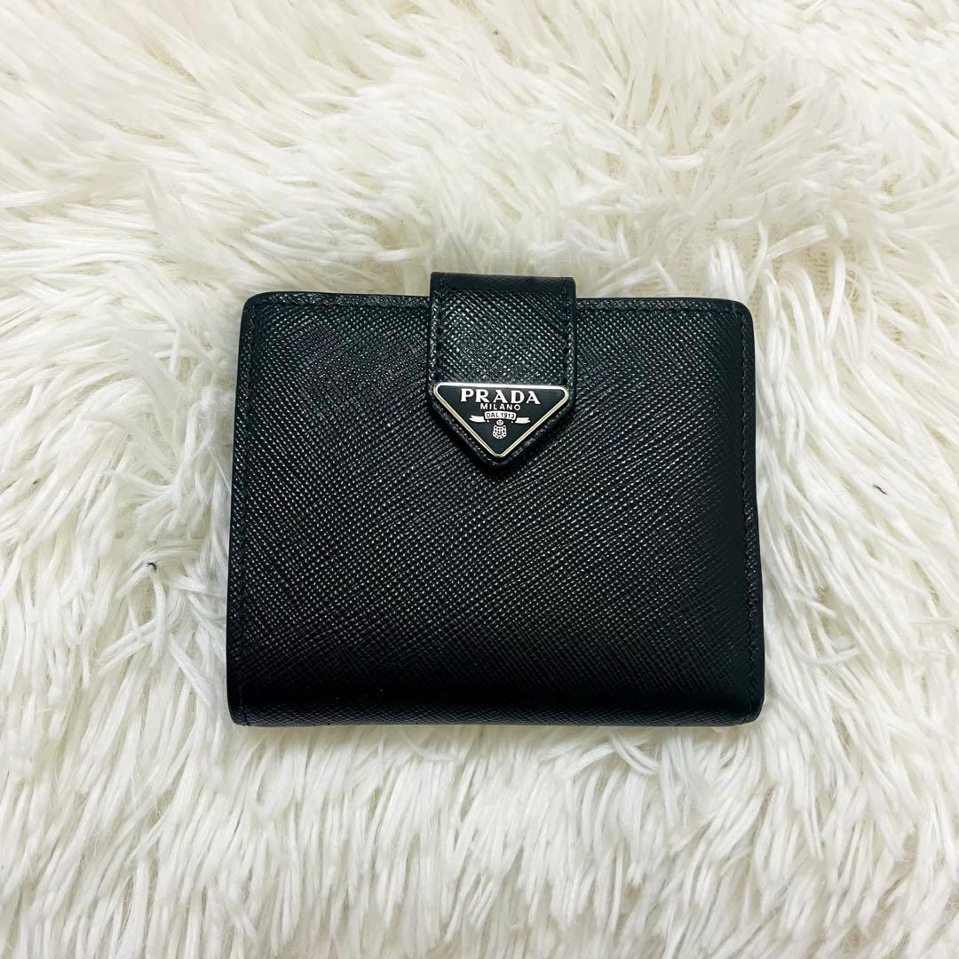 極美✨付属完備✨PRADA 二つ折り財布 サフィアーノ 三角ロゴ レザー 黒