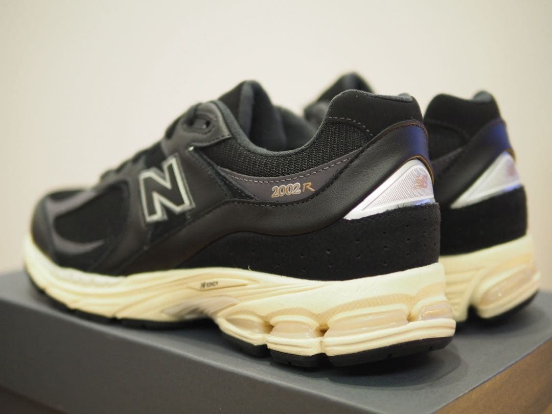 ア*ル様 国内正規品！New Balance M2002RIB 28.5 ニュー