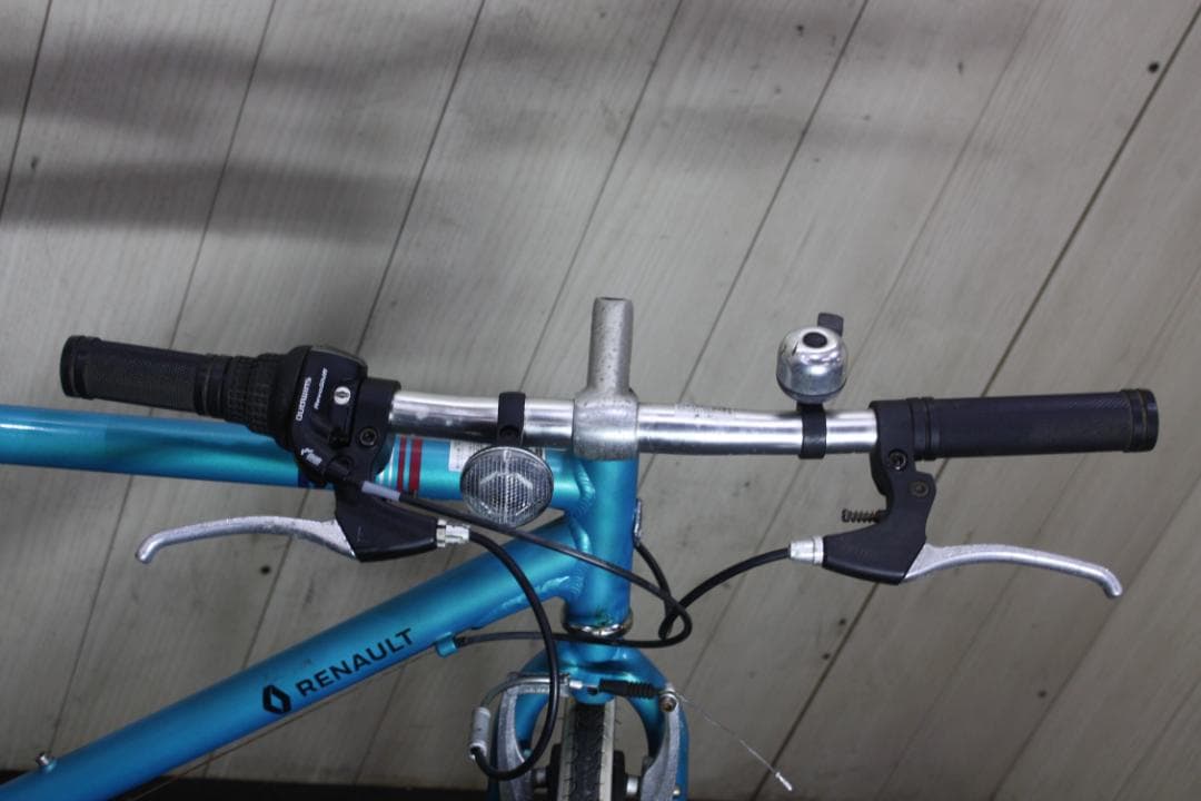 b*g様 定価43,856円ルノー700C シマノ6速アルミ 440mm クロス