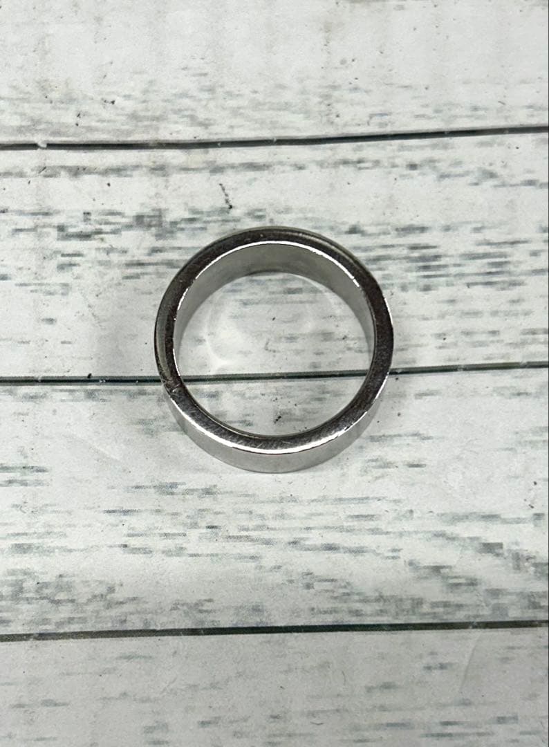 メゾンマルジェラ SM1UQ0082 メタルカラーロゴリング 21号　6952