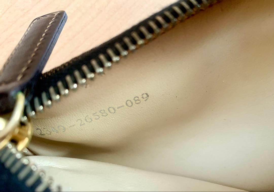 フェンディ ズッカ柄ミニハンド ポーチ