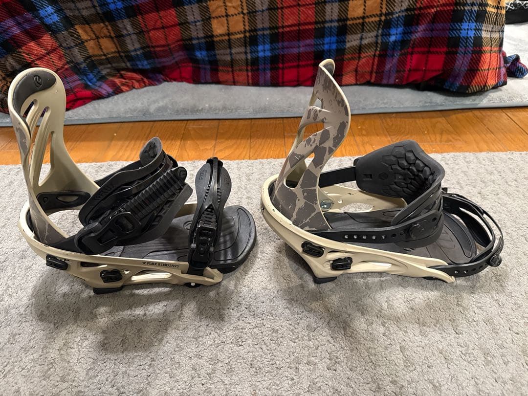 FLUX スノーボードビンディング DS Mサイズ