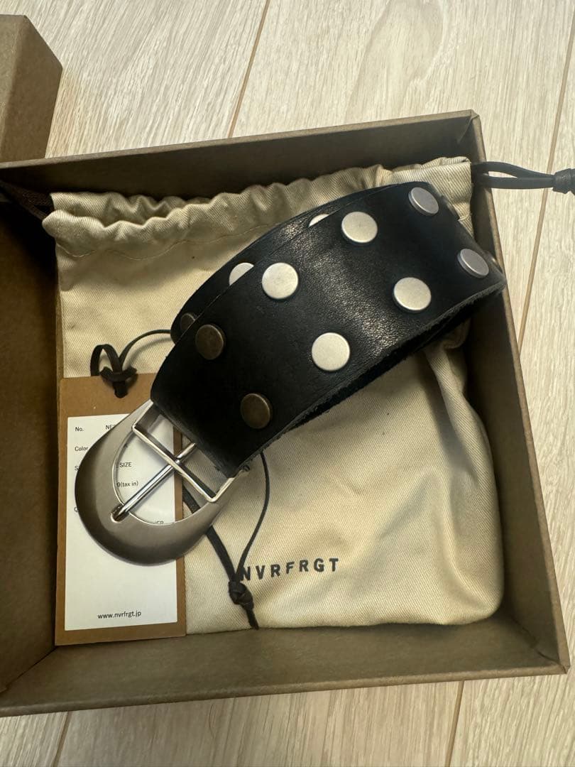 定価41800円/NVRFRGT 4c STUDDED LEATHER BELT
