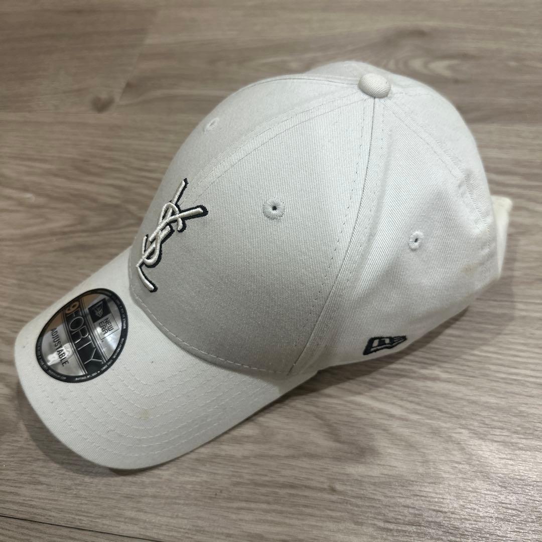 イブサンローラン　ニュウエラ　コラボかキャップ