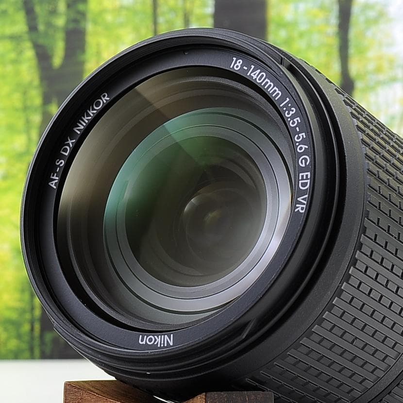 手振れ補正つき遠近両用便利レンズ☆Nikon AF-S 18-140mm