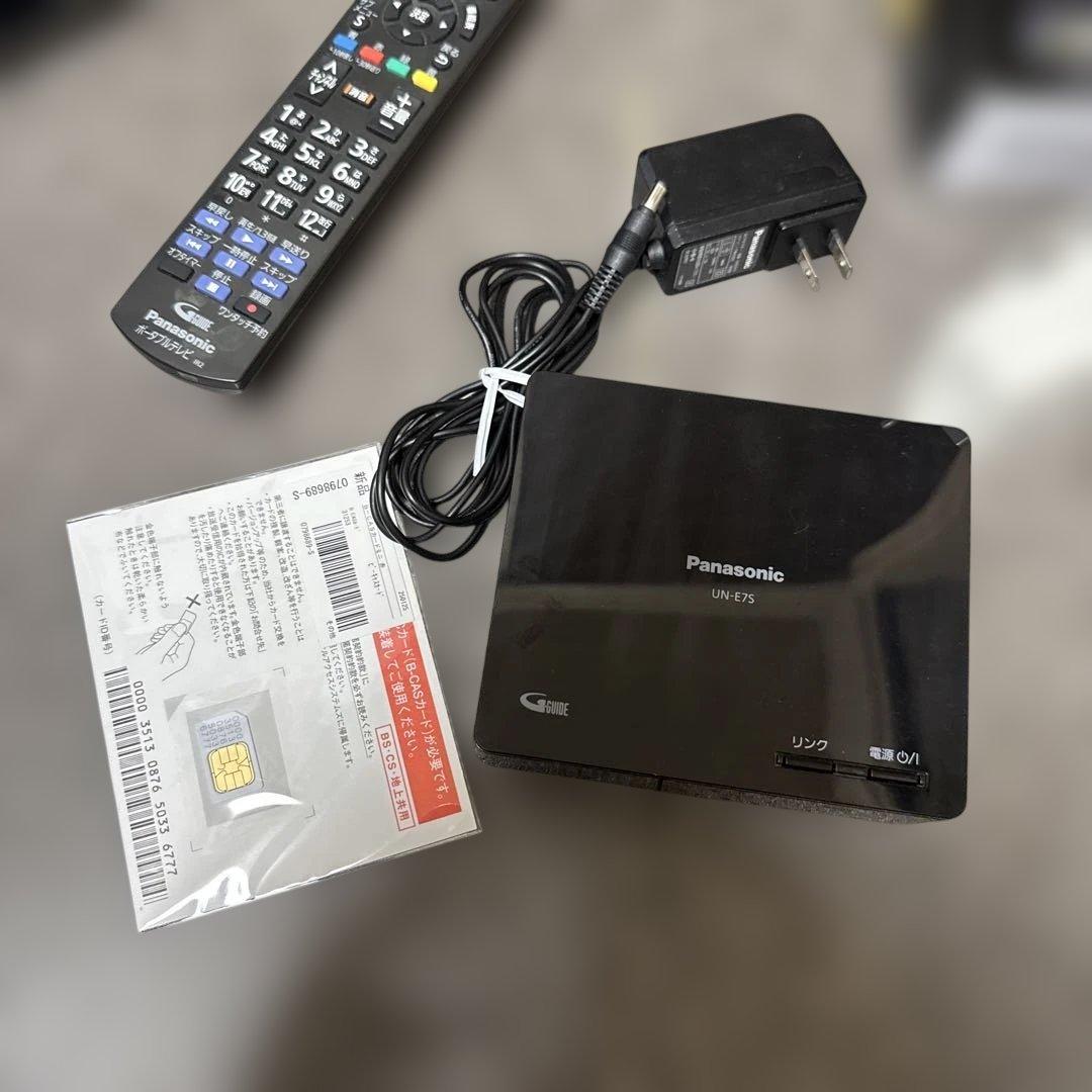 Panasonic 19インチ　テレビ UN-19F7D