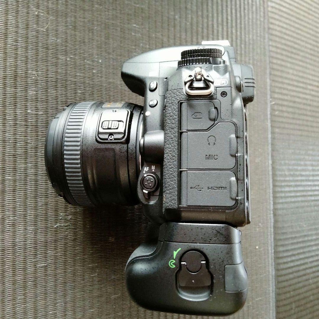 ニコン整備済D750 バッテリーパックと単焦点レンズのセット　ショット数5173