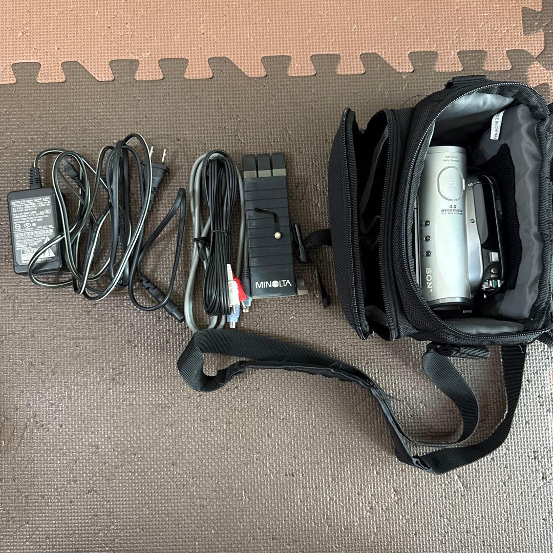 Sony HDR-HC3 ハンディカム 本体　バッテリー2個