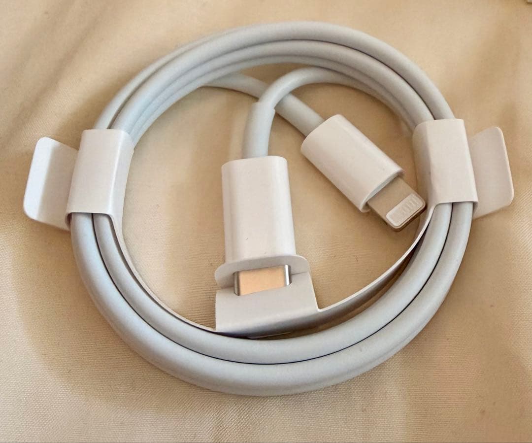 Apple iPhone 13 mini 青　ケース付