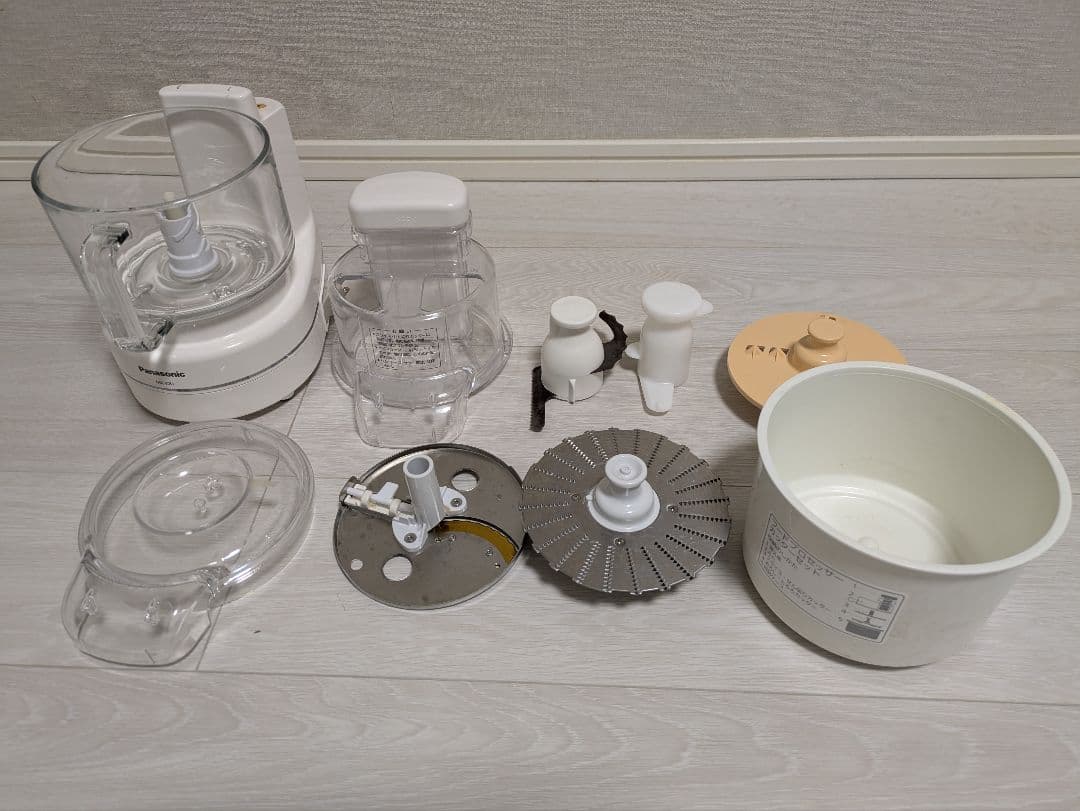 フードプロセッサー　Panasonic　K-K81-W