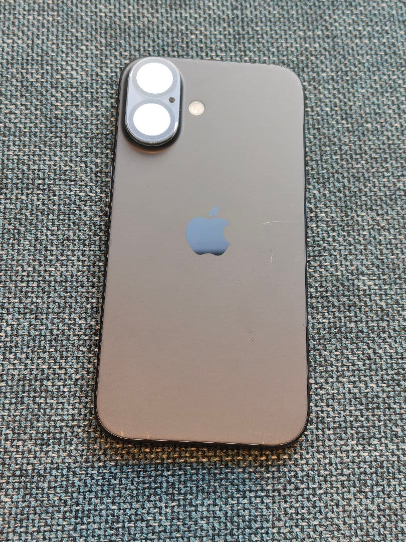 iPhone 16 128gb 本体 + ケース