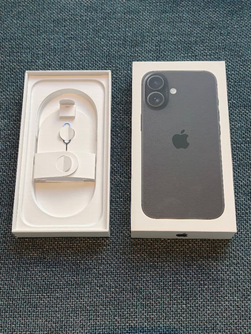 iPhone 16 128gb 本体 + ケース