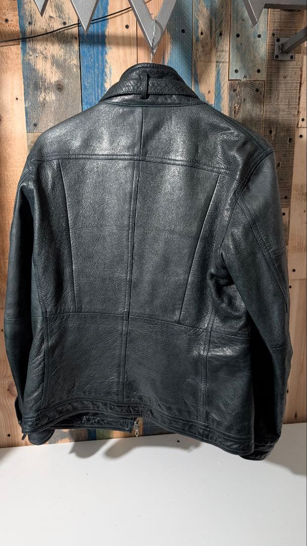 ハルフレザーのライダースジャケット レザージャケット