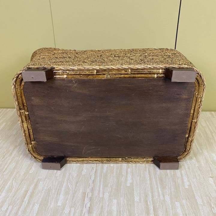 ベビーベッド　マットレス付　高級感　セレブ　重量感　オシャレ　リゾート風