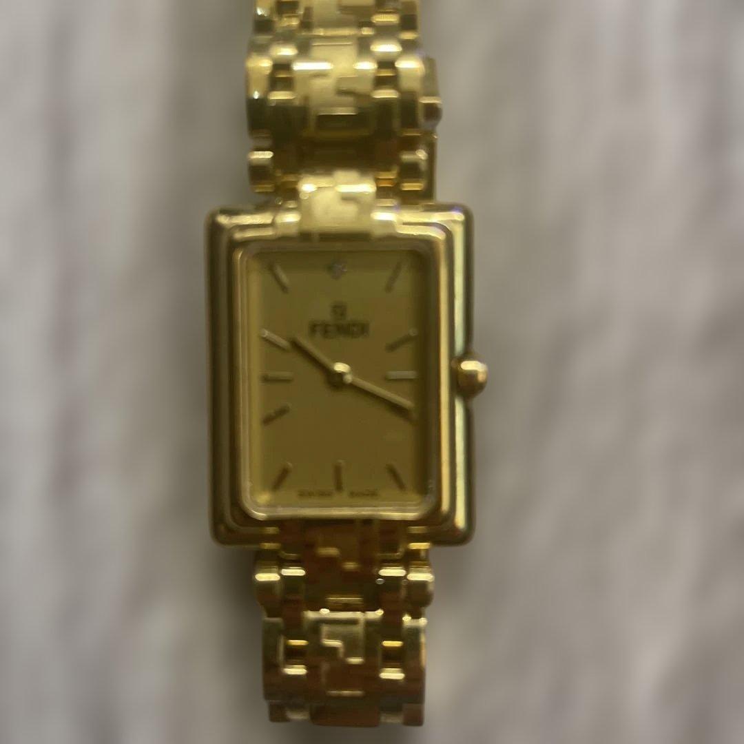 FENDI ゴールド アナログクォーツ腕時計