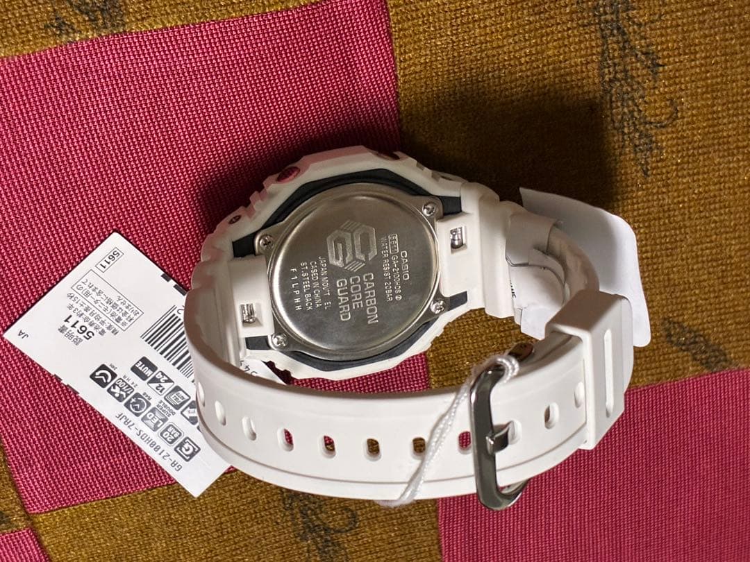 G-SHOCK GA-2100 ホワイトカシオーク未使用品
