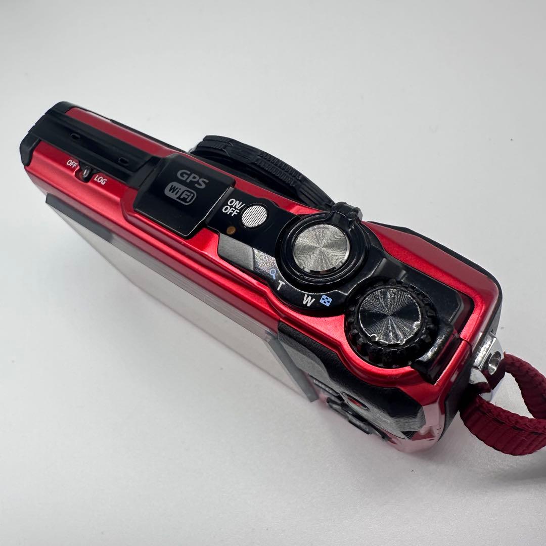 OLYMPUS　オリンパス　TOUGH　TG-6　コンパクトデジタルカメラ　赤