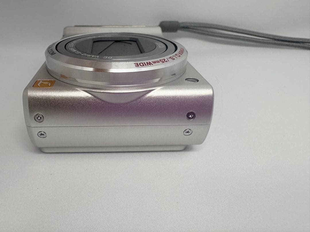 Panasonic DMC-TZ10 コンパクトデジタルカメラ