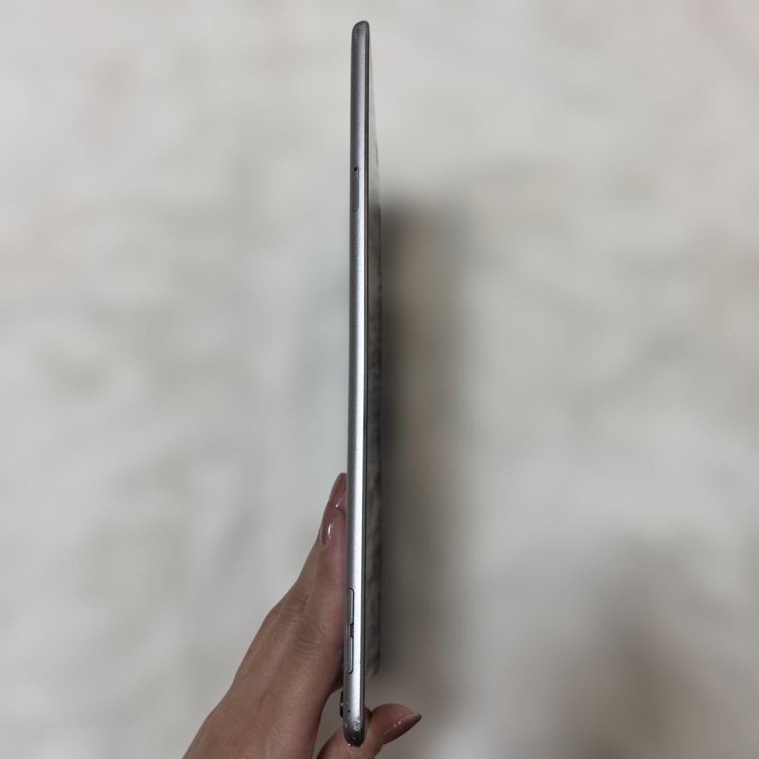 iPad Proシルバー 本体(ジャンク品)