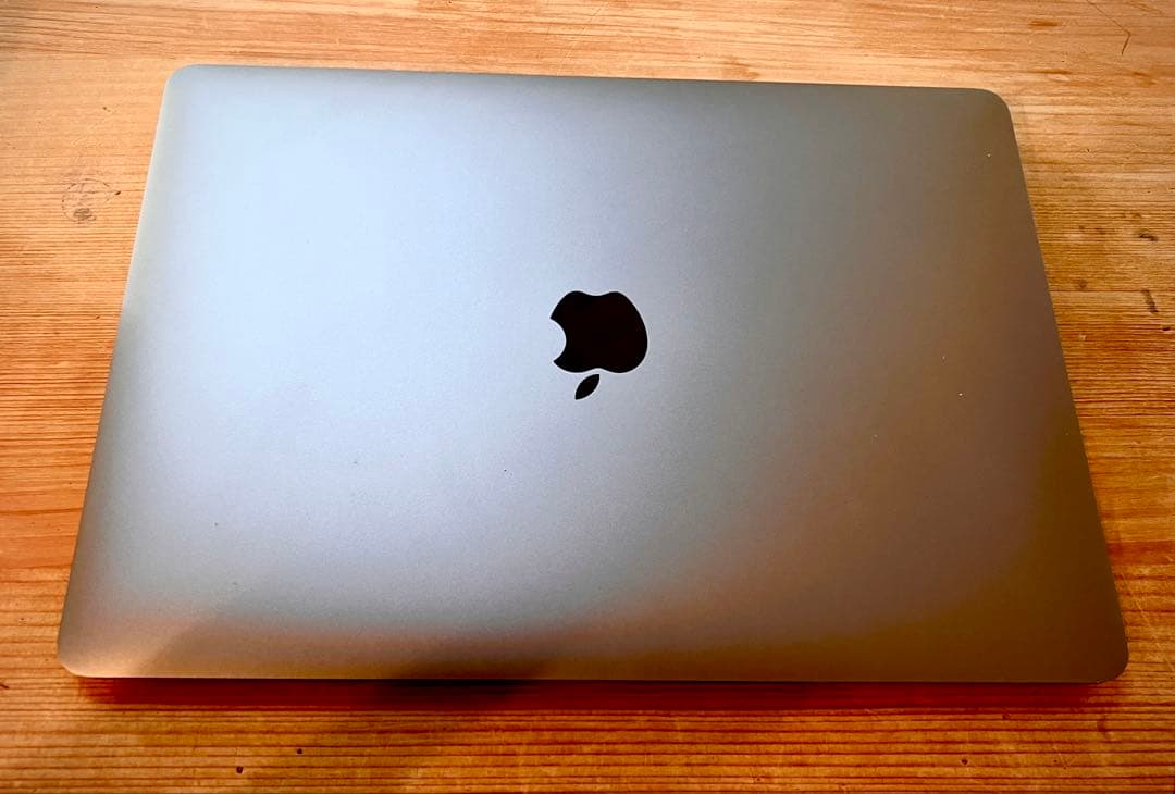 【美品】M1 MacBookAirスペースグレー 13'